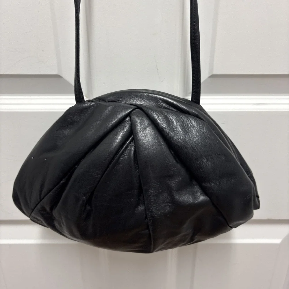 Vintage Californian Black Lamb Leather Clamshell Purse Crossbody Clutch